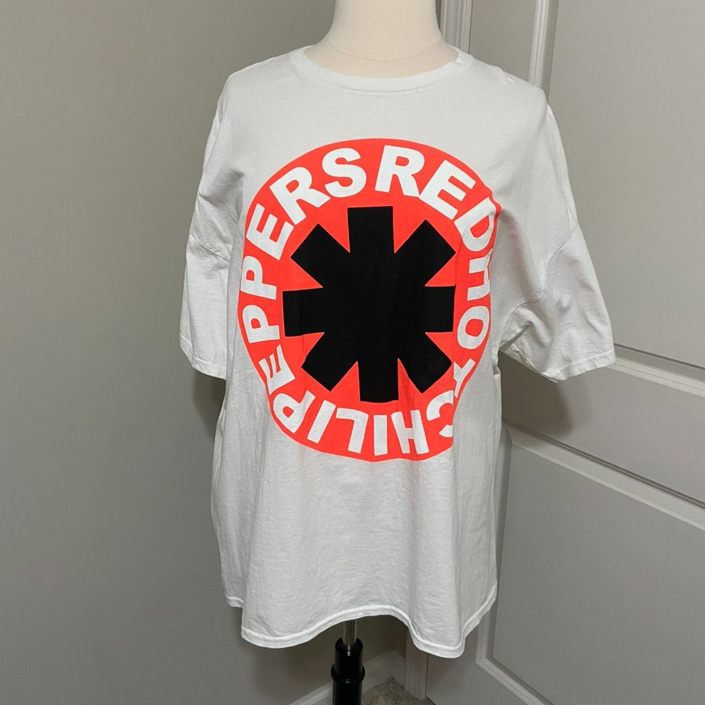 NWOT Red Hot Chili Peppers Concert Tee